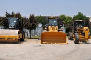 Nil&uuml;fer Belediyesi makine parkını g&uuml;&ccedil;lendiriyor