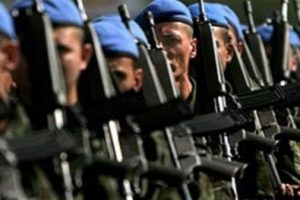 Bakan'dan a&ccedil;ıklama: Askerlik s&uuml;resi kısalmıyor, s&ouml;zlerim yanlış anlaşıldı