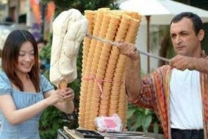 Ramazan'da tatlı yerine dondurma yiyin