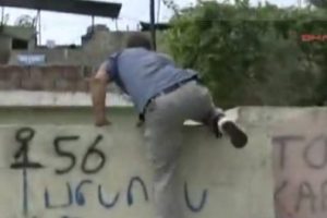 Onlar ka&ccedil;maktan polis kovalamaktan bıkmadı! - izle