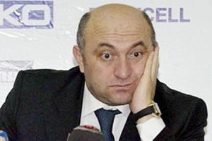 Sinan Engin kovuldu