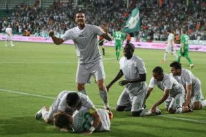 Bursasporlu futbolcular galibiyetten emin