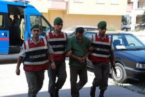 Satılık otomobil ilanıyla gasp