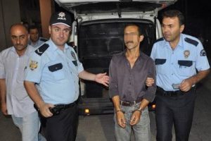 Eşini kurşunlayan koca tutuklandı