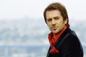 Uğur Arslan serbest