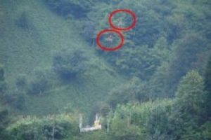 Anne ile kızı teleferikte mahsur kaldı