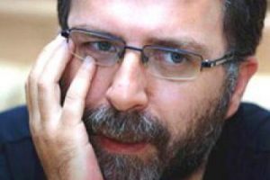 Ahmet Hakan doğum g&uuml;n&uuml;n&uuml; camide ge&ccedil;irecek