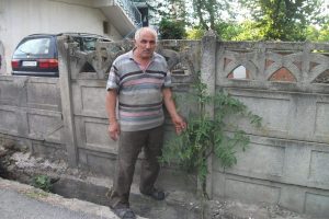 Betondan domates fidesi &ccedil;ıktı
