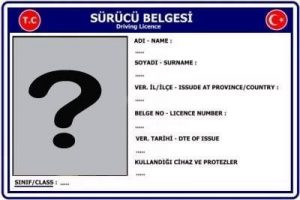 Ehliyetine el konulunca, sahte s&uuml;r&uuml;c&uuml; belgesi d&uuml;zenledi