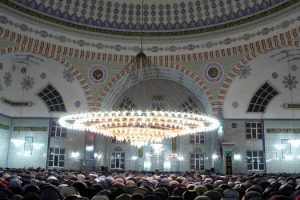 D&uuml;nyanın en b&uuml;y&uuml;k kubbeli camisi Bursa'da