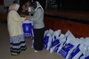 H&uuml;sniye Altepe'den ihtiya&ccedil; sahiplerine yardım