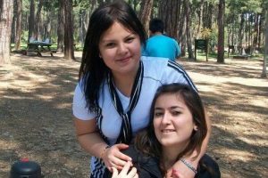 Gelinlik giymeye hazırlanırken kefen giydi