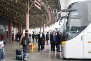 Vatandaş tatili 9 g&uuml;ne &ccedil;ıkardı otob&uuml;slerde yer kalmadı