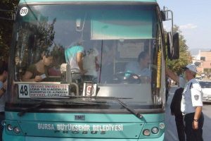 Klimasız ve eski &ouml;zel halk otob&uuml;sleri tarih oluyor