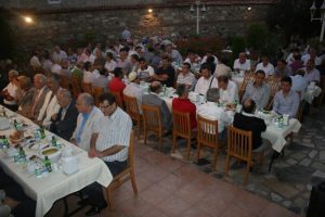 Birlik Vakfı &uuml;yeleri iftarda buluştu