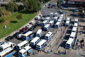 Bursa'da minib&uuml;s&ccedil;&uuml;ler meydan savaşı