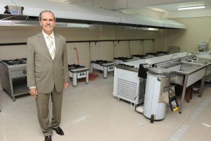 Aşevi geleneği bir yıla yayılıyor