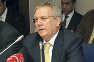 Yıldırım k&uuml;me d&uuml;şecek takımları saydı!