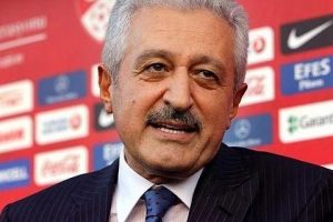Mehmet Ali Aydınlar'dan her deme&ccedil;te farklı ifade