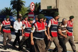 Hırsızlar kıskıvrak yakalandı