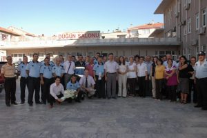 Gemlik Belediyesi personelinin toplu s&ouml;zleşme sevinci