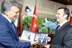 Cumhurbaşkanı G&uuml;l'&uuml;n en b&uuml;y&uuml;k &ouml;zlemi