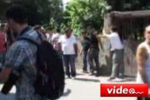 Meraklı vatandaşa polis tokadı