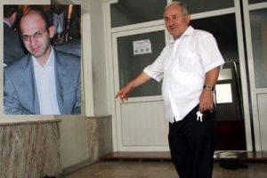Kalbi bayram namazında durdu