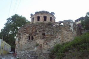 Satılık kilisenin Osmanlı d&ouml;neminde restorasyonu istenmiş
