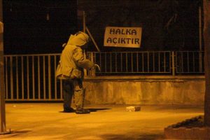 Ş&uuml;pheli paketten bakın ne &ccedil;ıktı?