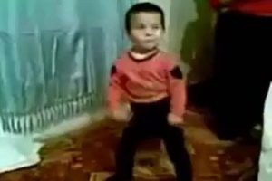 Bu &ccedil;ocuk tıklanma rekoru kırıyor