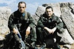 Ordudan atıldığını annesine s&ouml;yleyemedi