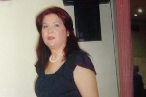 Cezaevinden &ccedil;ıktı, eşini &ouml;ld&uuml;rd&uuml;