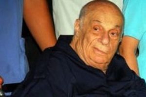 Denktaş hayata d&ouml;nd&uuml;