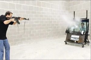 Kendini b&ouml;yle makinalı t&uuml;fekle tarattı