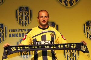 Sestak  Bursaspor'da!