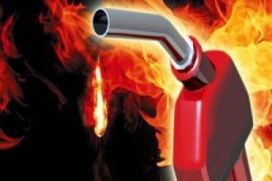 Benzine yine zam!