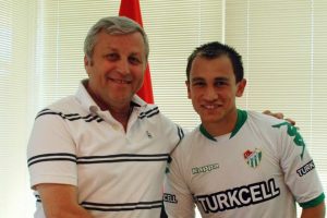 İsmail &Ouml;zg&uuml;r Bursaspor'da kaldı