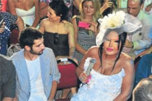 Yeni sevgilisi B&uuml;lent Ersoy'u nasıl aldattı