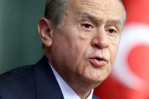 Bah&ccedil;eli: Erdoğan &ouml;d&uuml;l&uuml; iade etsin