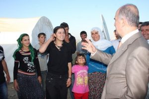 Bursa Valisi Harput, mevsimlik iş&ccedil;ileri ziyaret etti