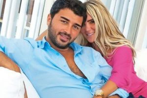 Onun ağladığını g&ouml;r&uuml;nce