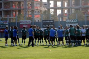 Bursaspor'un yenileri antrenmanda