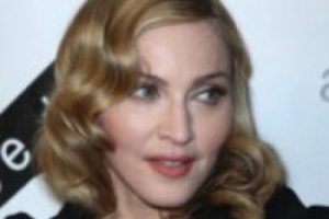 Madonna'ya g&uuml;r&uuml;lt&uuml; nedeniyle dava