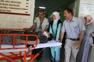 Cam silerken ikinci kattan d&uuml;şt&uuml;