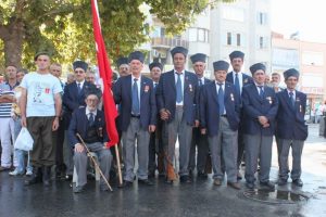 Mustafakemalpaşa'da tatlı kurtuluş