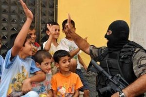 &Ccedil;ocuklardan &ouml;zel harekat&ccedil;ılara '&Ccedil;ak'