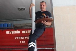 İtfaiyeciler akrobatları aratmıyor