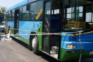 Halk otob&uuml;s&uuml;nde hain tuzak