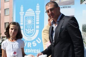 G&uuml;rsu Belediyesi 500 &ouml;ğrenciyi sevindirdi